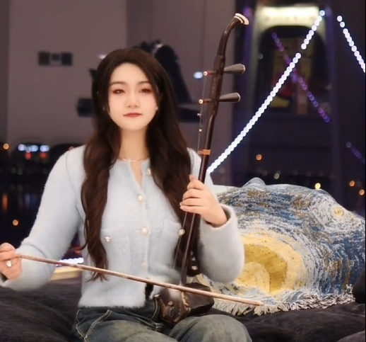 欣欣